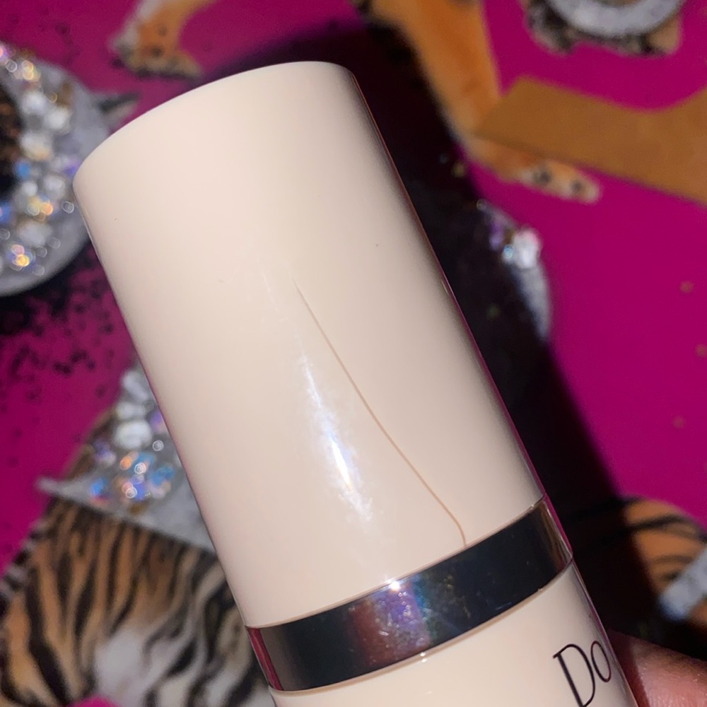 Doll 10 Smoothing Foundation SHADE DEEP - Picture 3 of 9